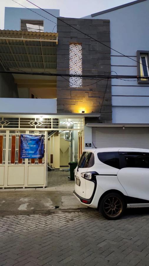 سورابايا Oyo 91209 Arjuna Residence Syariah Sby المظهر الخارجي الصورة