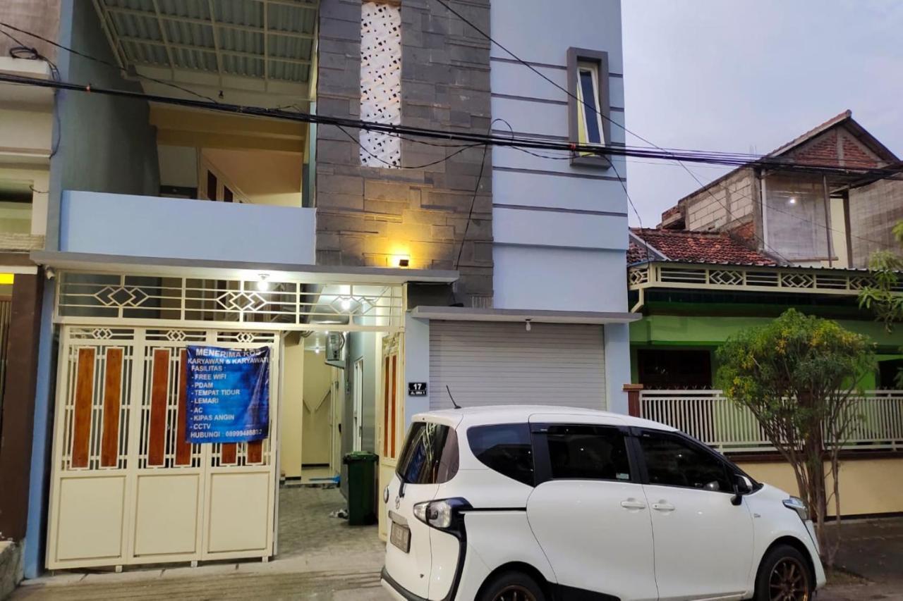 سورابايا Oyo 91209 Arjuna Residence Syariah Sby المظهر الخارجي الصورة